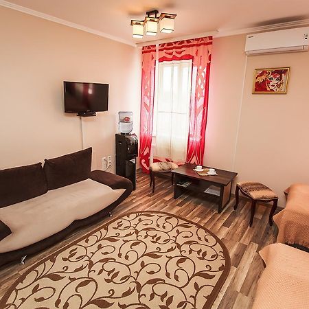 Slavyanskaya Hata Hotel Baranoviçi Dış mekan fotoğraf