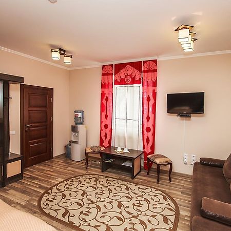 Slavyanskaya Hata Hotel Baranoviçi Dış mekan fotoğraf