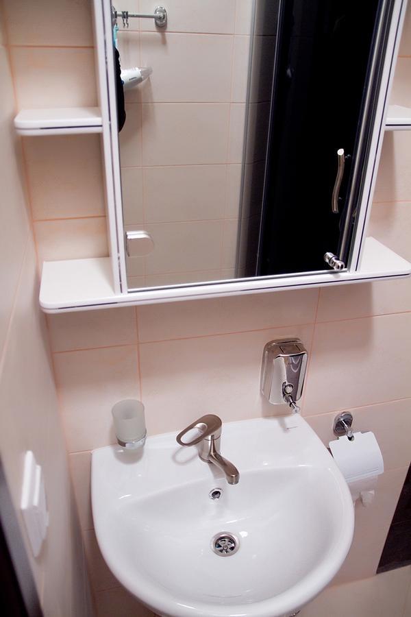 Slavyanskaya Hata Hotel Baranoviçi Dış mekan fotoğraf