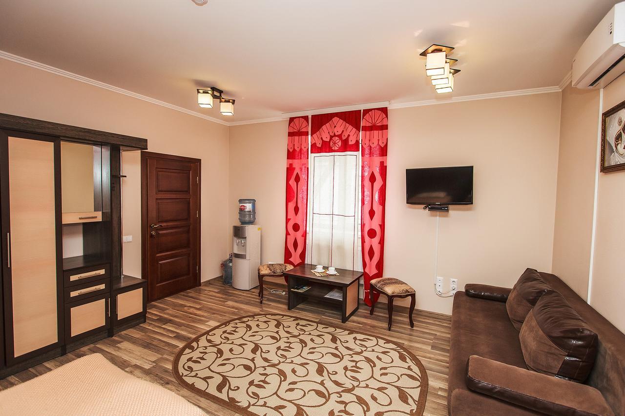 Slavyanskaya Hata Hotel Baranoviçi Dış mekan fotoğraf