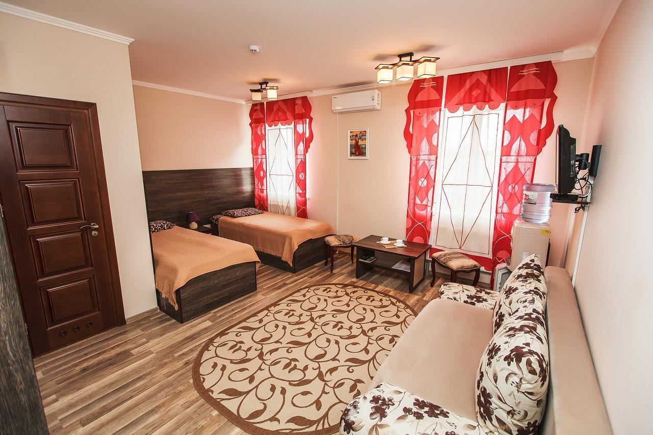 Slavyanskaya Hata Hotel Baranoviçi Dış mekan fotoğraf