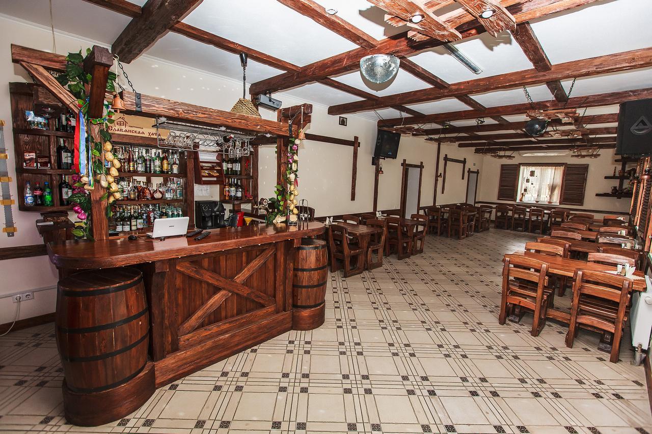 Slavyanskaya Hata Hotel Baranoviçi Dış mekan fotoğraf