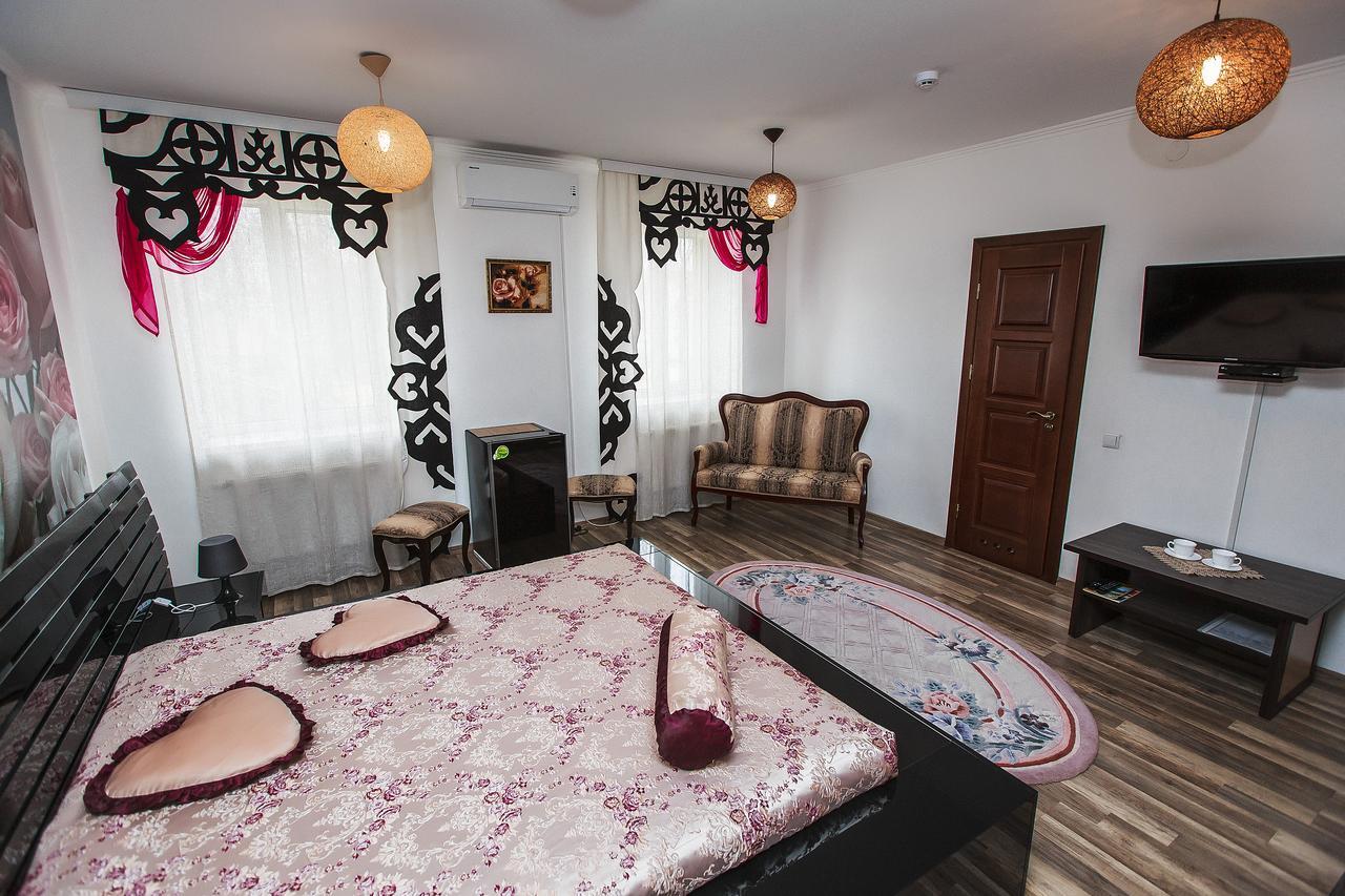 Slavyanskaya Hata Hotel Baranoviçi Dış mekan fotoğraf