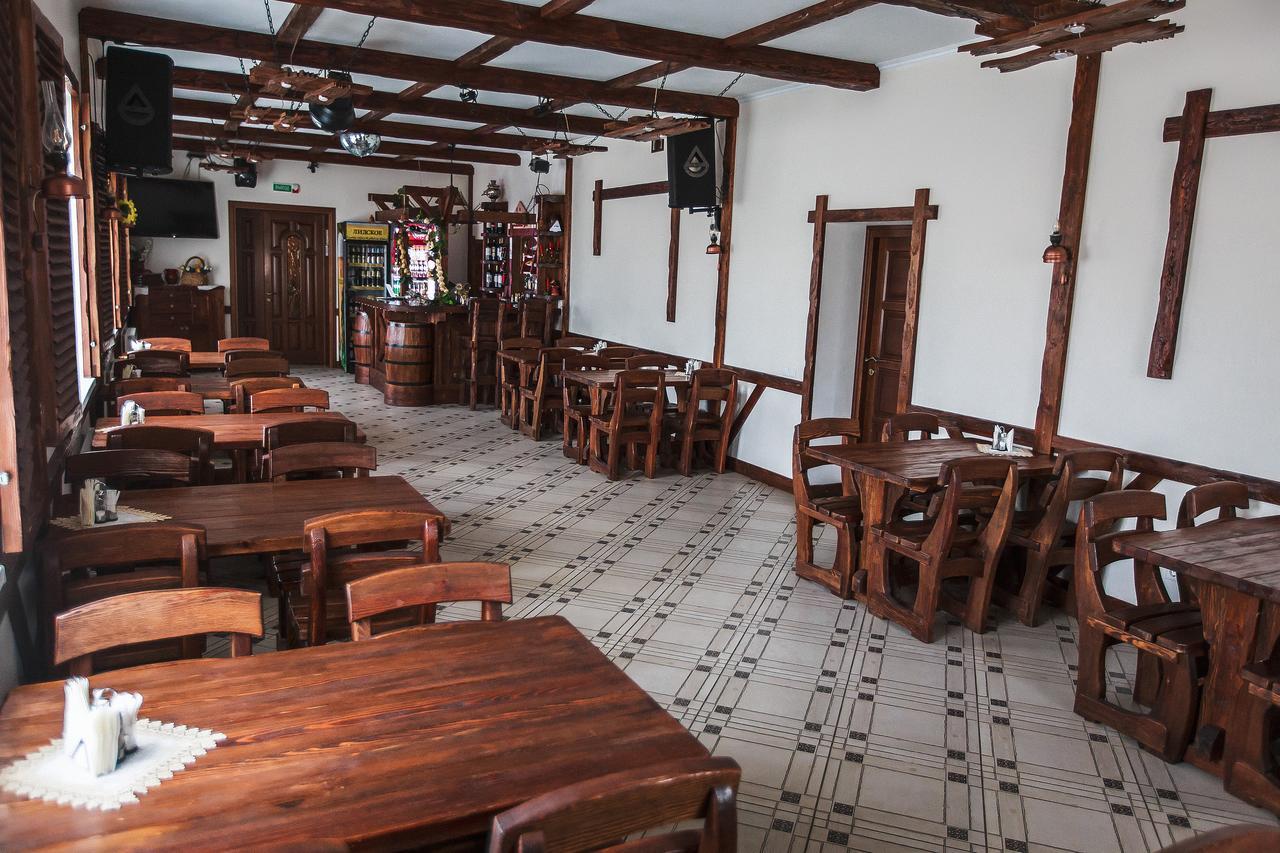 Slavyanskaya Hata Hotel Baranoviçi Dış mekan fotoğraf