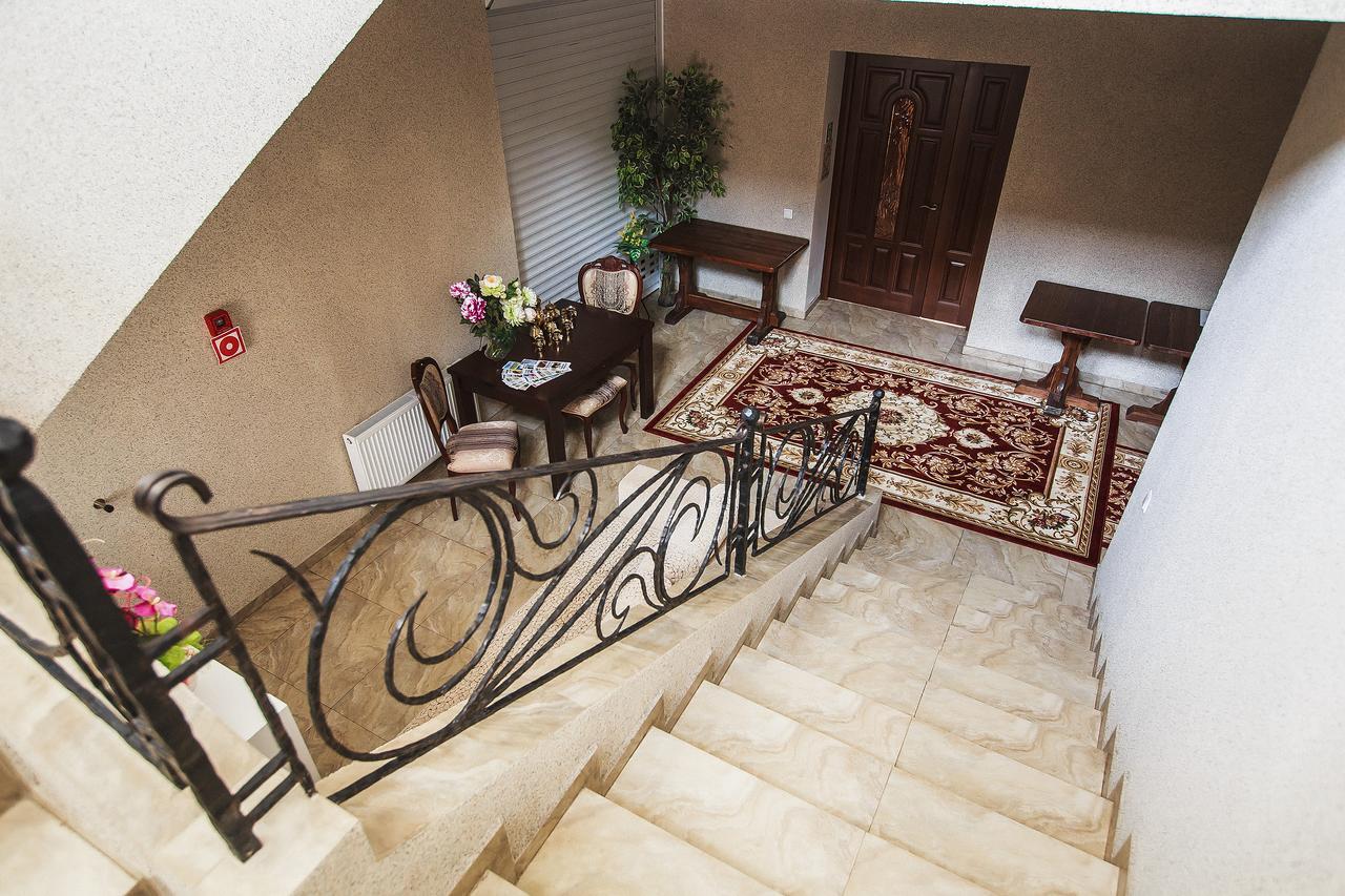 Slavyanskaya Hata Hotel Baranoviçi Dış mekan fotoğraf